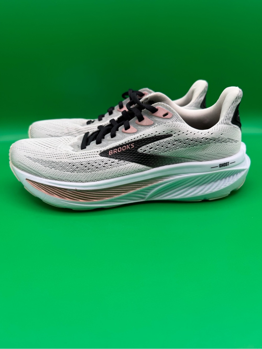 Brooks Women's Ghost 17 White Running Shoes Sneaker 12043118105 SZ 9 - Picture 2 of 16